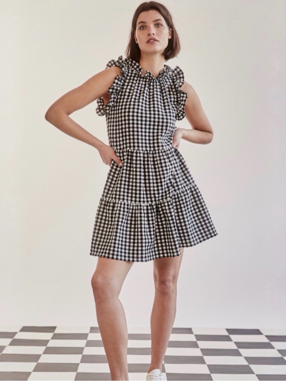 Maeve Anthropologie Dress with Pockets!
Size XS black and white gingham plaid